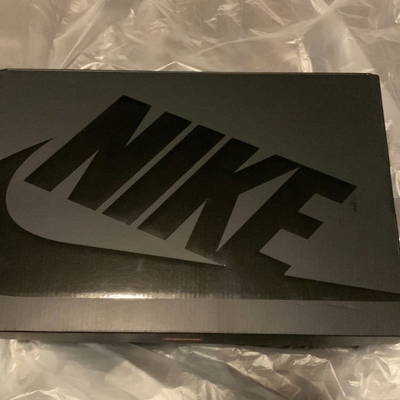 Superme X Air forces - Picture 1 of 3